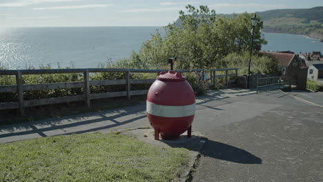 pueblo de la bahía de robin hoods, yorkshire del norte, páramos de la costa de la herencia de york norte clip44