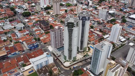 Cityscape-with-tall-residential-buildings-in-Bauru,-Brazil
