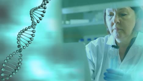 animación de una cadena de adn girando sobre una científica en el laboratorio
