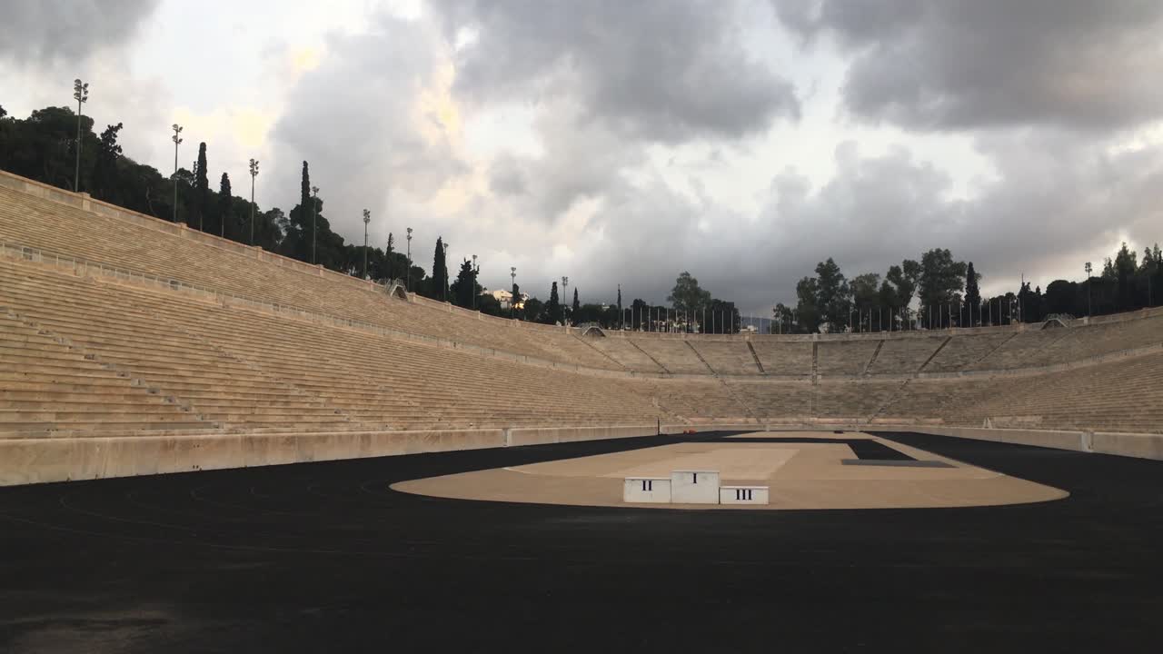 antiguo estadio kallimarmaro utilizado para los primeros juegos olímpicos modernos en atenas grecia