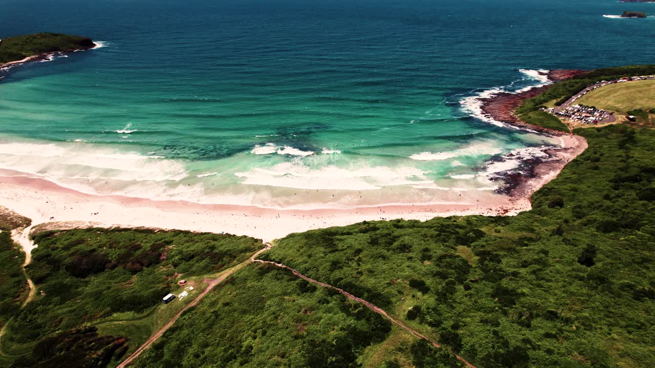 해변의 항공 영상