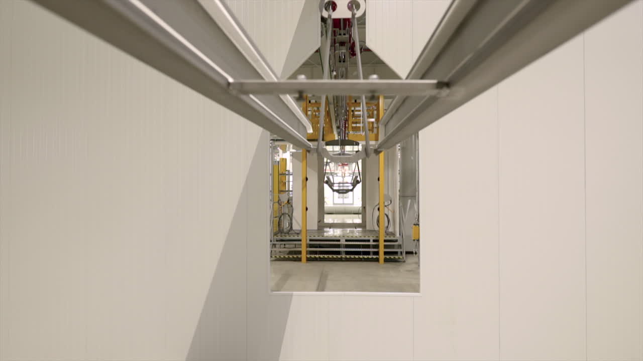 el producto metálico enviado por ferrocarril