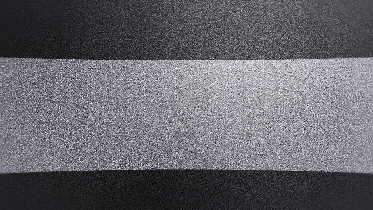 caminar por un camino de hormigón con espacio de copia. correr y caminar dar pasos. cerrar el pie del corredor. concepto de desafío de negocio. animación de bucle.