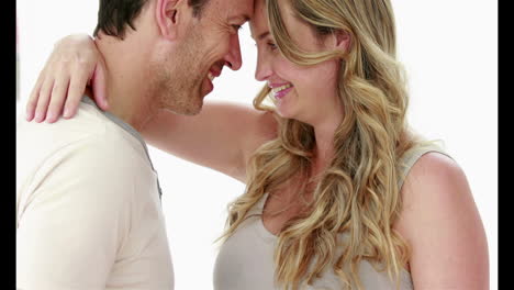 esposa embarazada con su marido