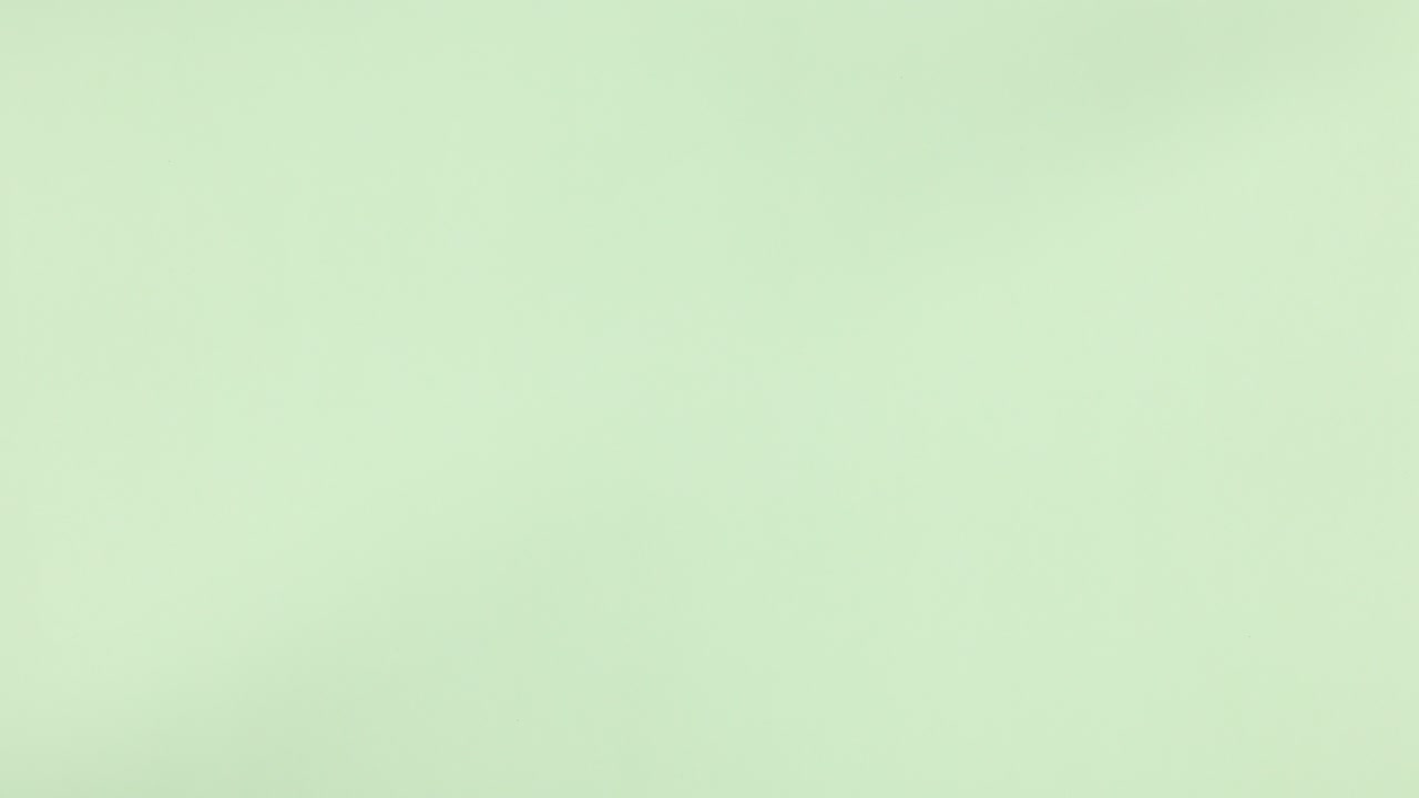 utensilios de comida ecológicos y sin residuos hechos de madera de bambú en dos lados de tema verde.