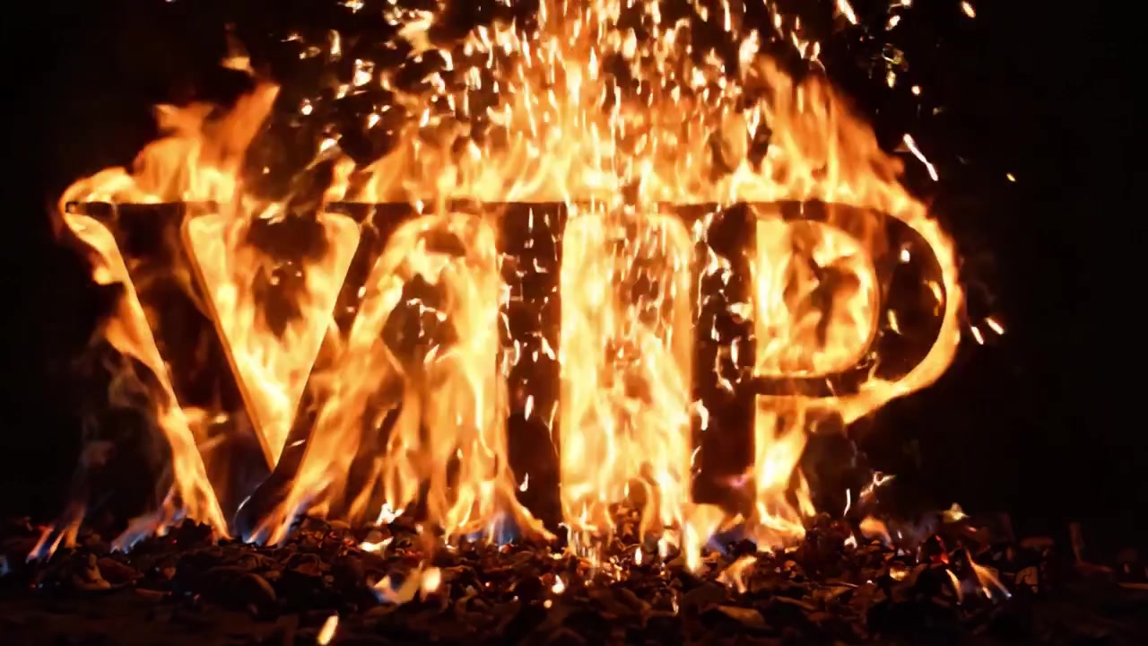 En dramatisk fremvisning af flammer, der danner bogstaverne V, I, P i et flammende inferno, der fanger essensen af eksklusivitet og intensitet gennem glødende gløder og strålende ildlys.