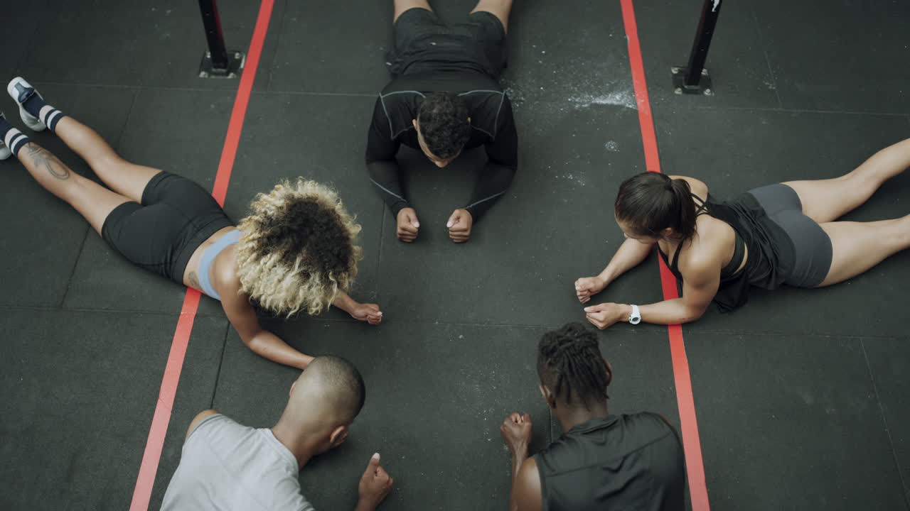 그룹 플랜크 운동