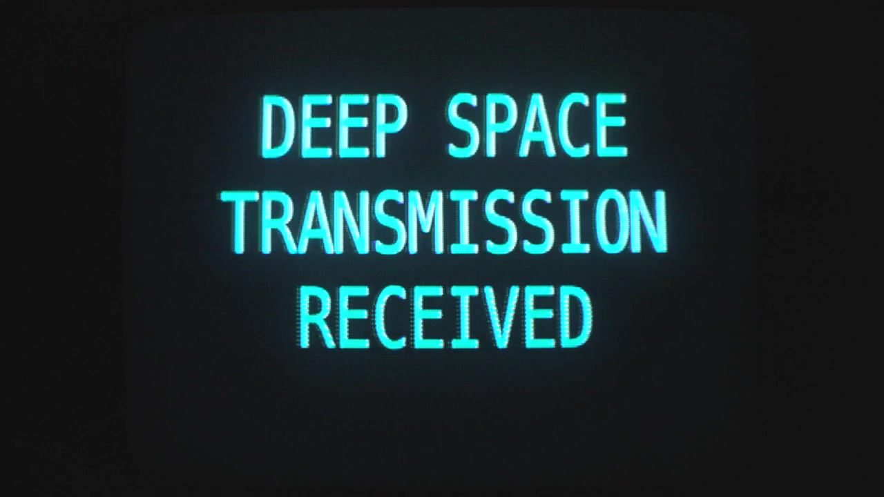 Programming texts stutterig on computer display.