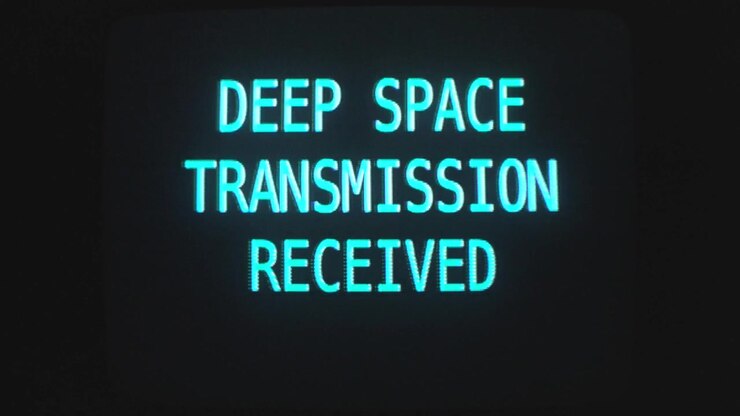 Programming texts stutterig on computer display.