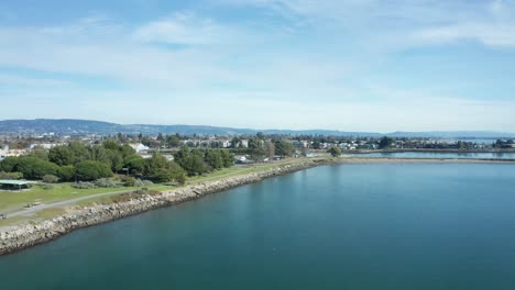 Industrial-parks-and-businesses-near-the-shoreline-of-the-beach