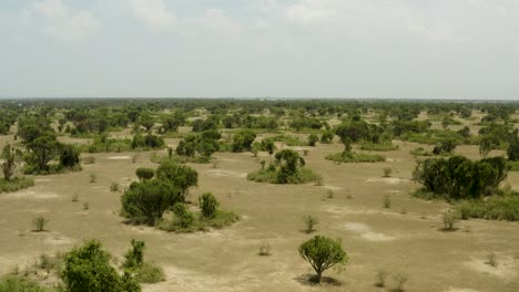 Queen-Elizabeth-National-Park-In-Uganda-Mit-Weiten-Ebenen-Und-Flüssen