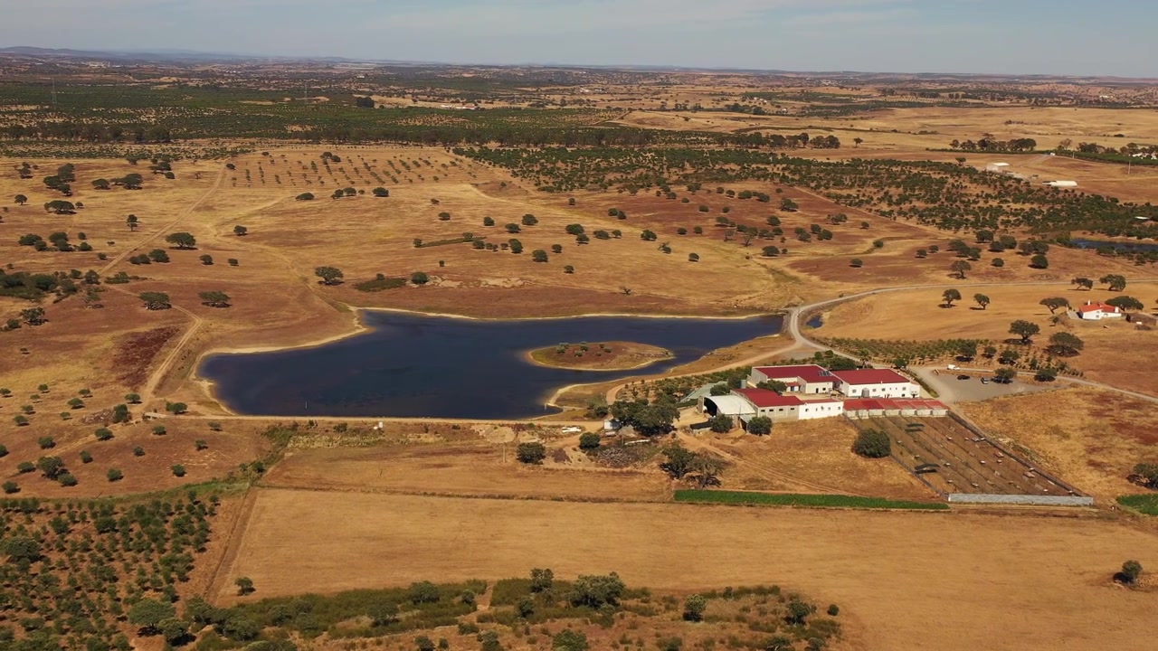 Büyük Göllü Çiftlik Arazisi, Alentejo, Portekiz