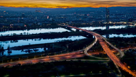 Viena-Horizonte-Otoño-Atardecer-Tráfico