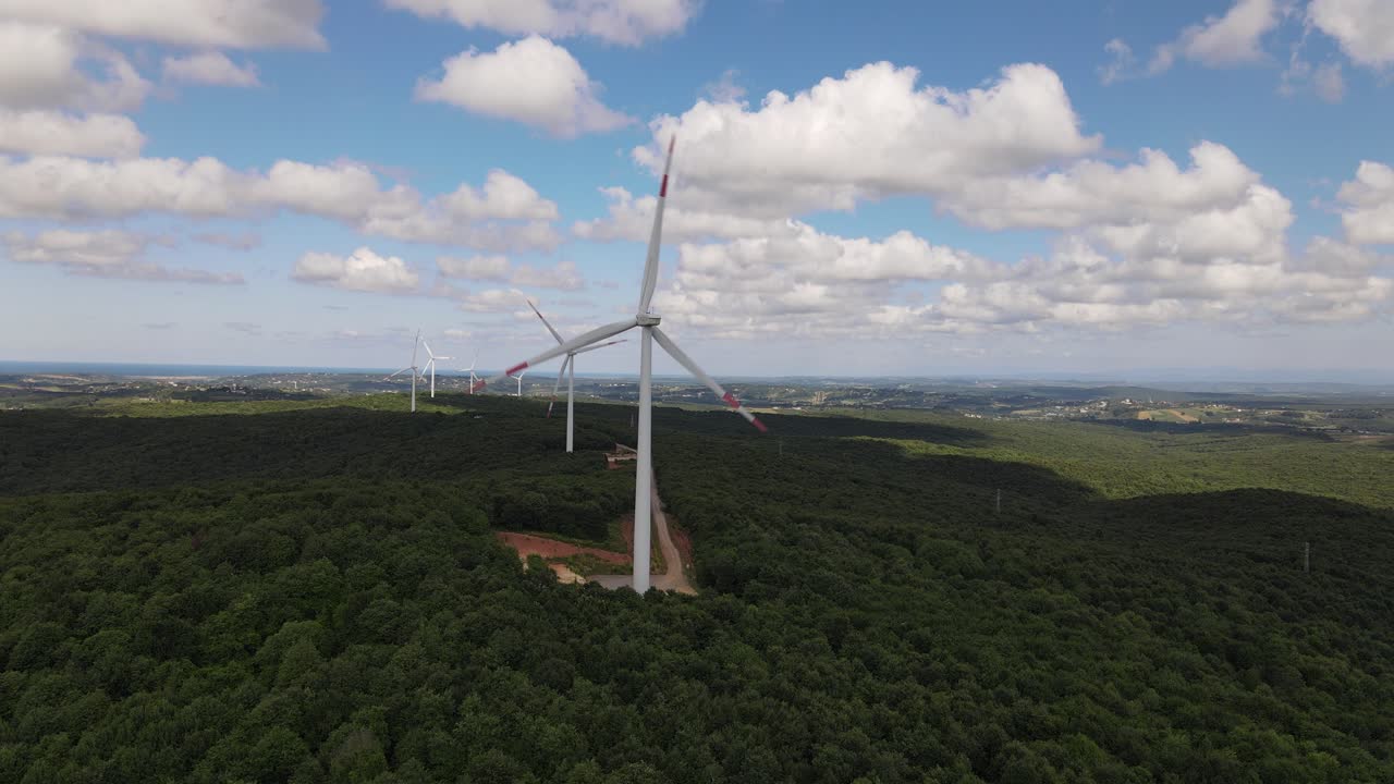 vista aérea turbina eólica molinos de viento giratorios