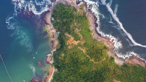 Panorama-Del-Borde-De-La-Pintoresca-Costa-De-La-Península-De-Clearwater-Bay