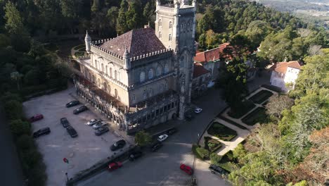 Reiseziel-Palast-Von-Bussaco-Coimbra-Portugal