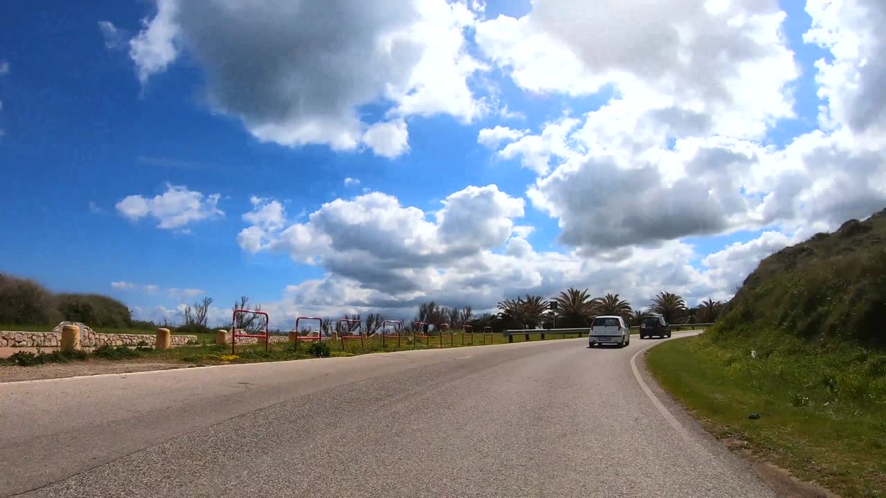 포르토 토레스 마을의 드라이브