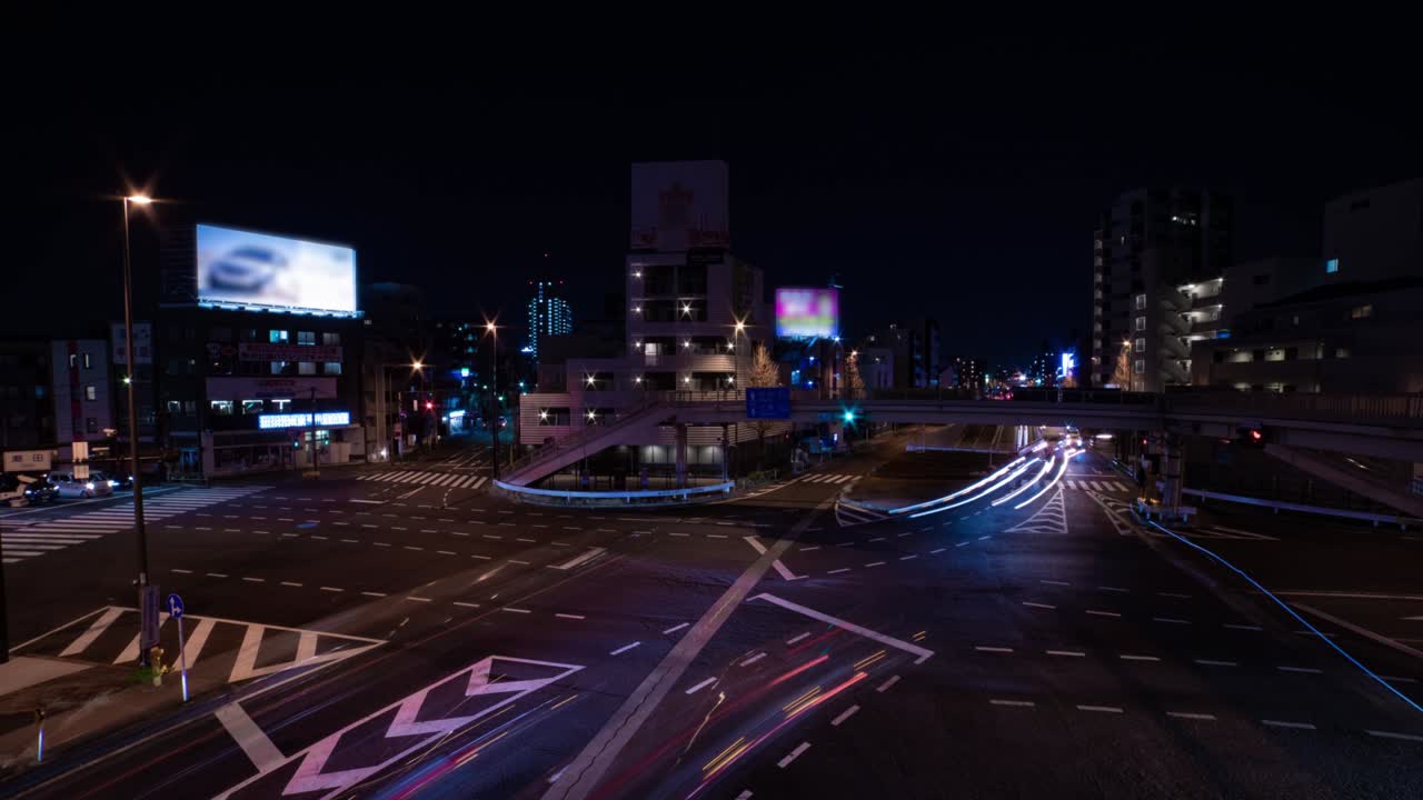 도쿄 시내 거리의 교통체증의 야간 타임스 화면