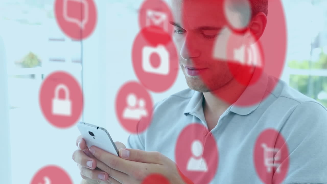 animación de la red de conexiones con iconos sobre empresario caucásico usando un teléfono inteligente