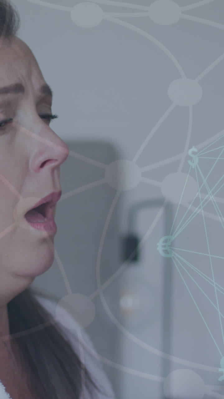 animación de la red de conexiones con iconos sobre caucásica mujer mayor estornudando