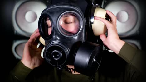 gas mask video 05