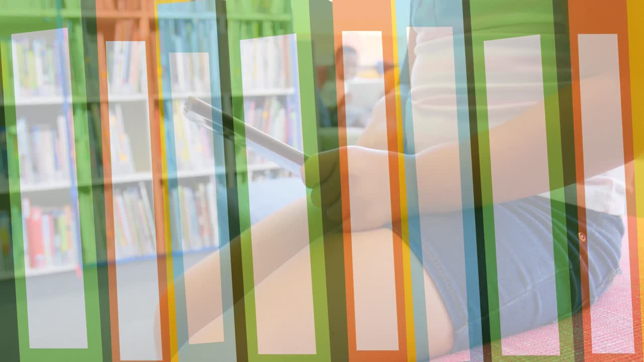 도서관에서 태블릿을 사용하는 아이가 책 위로 움직이는 애니메이션