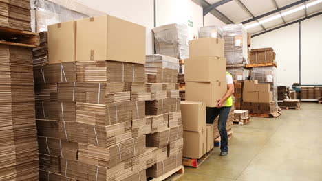 Warehouse-worker-preparing-a-shipment