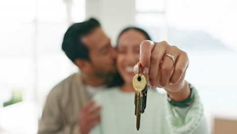 las llaves de la casa, el amor o el beso de una pareja feliz de verdad.