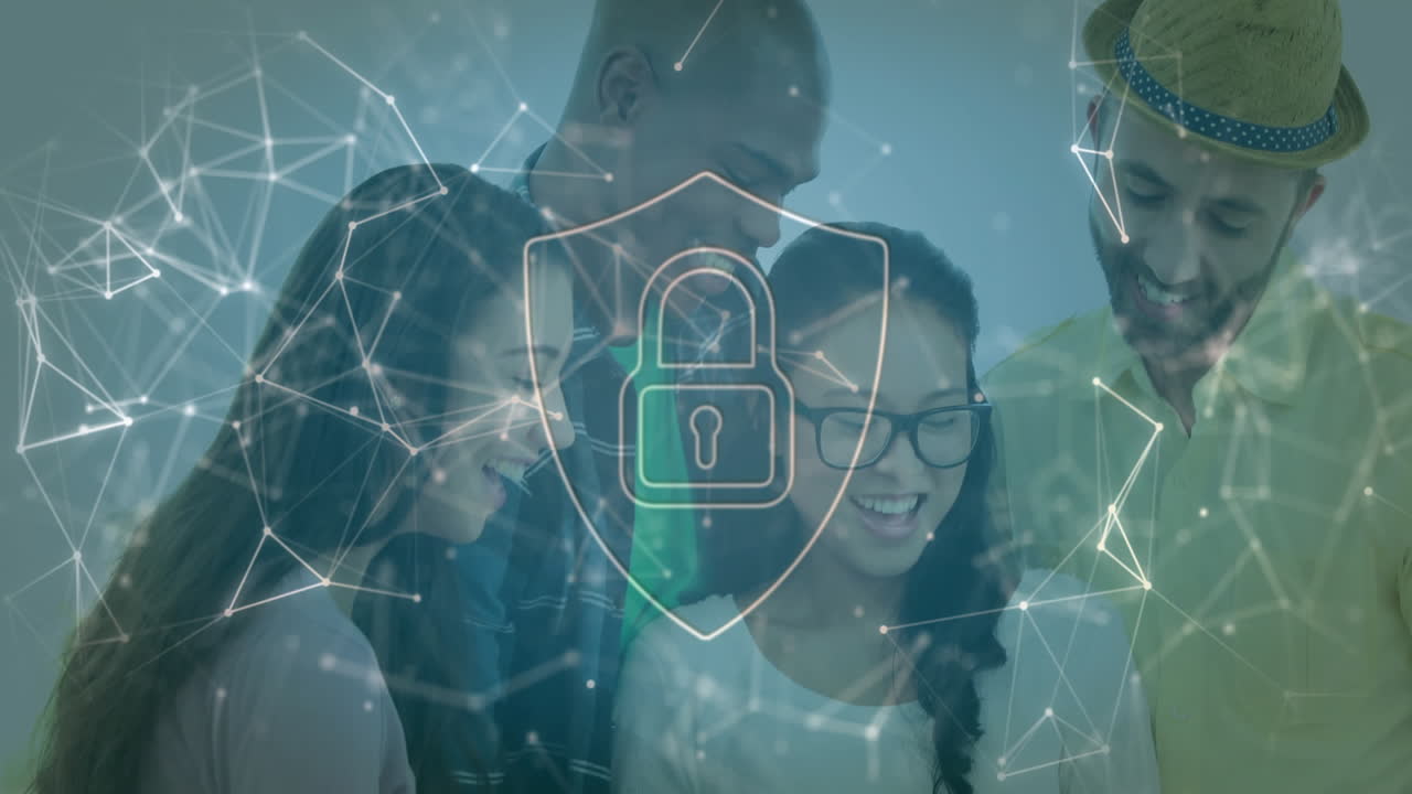 animación de bloqueo de seguridad digital sobre diversas personas que miran la tableta