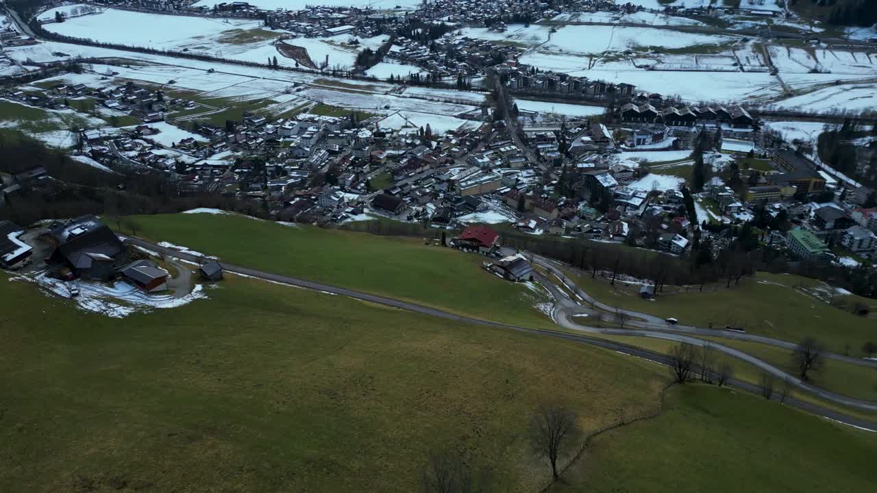 아우트리아 알프스 계곡의 도시