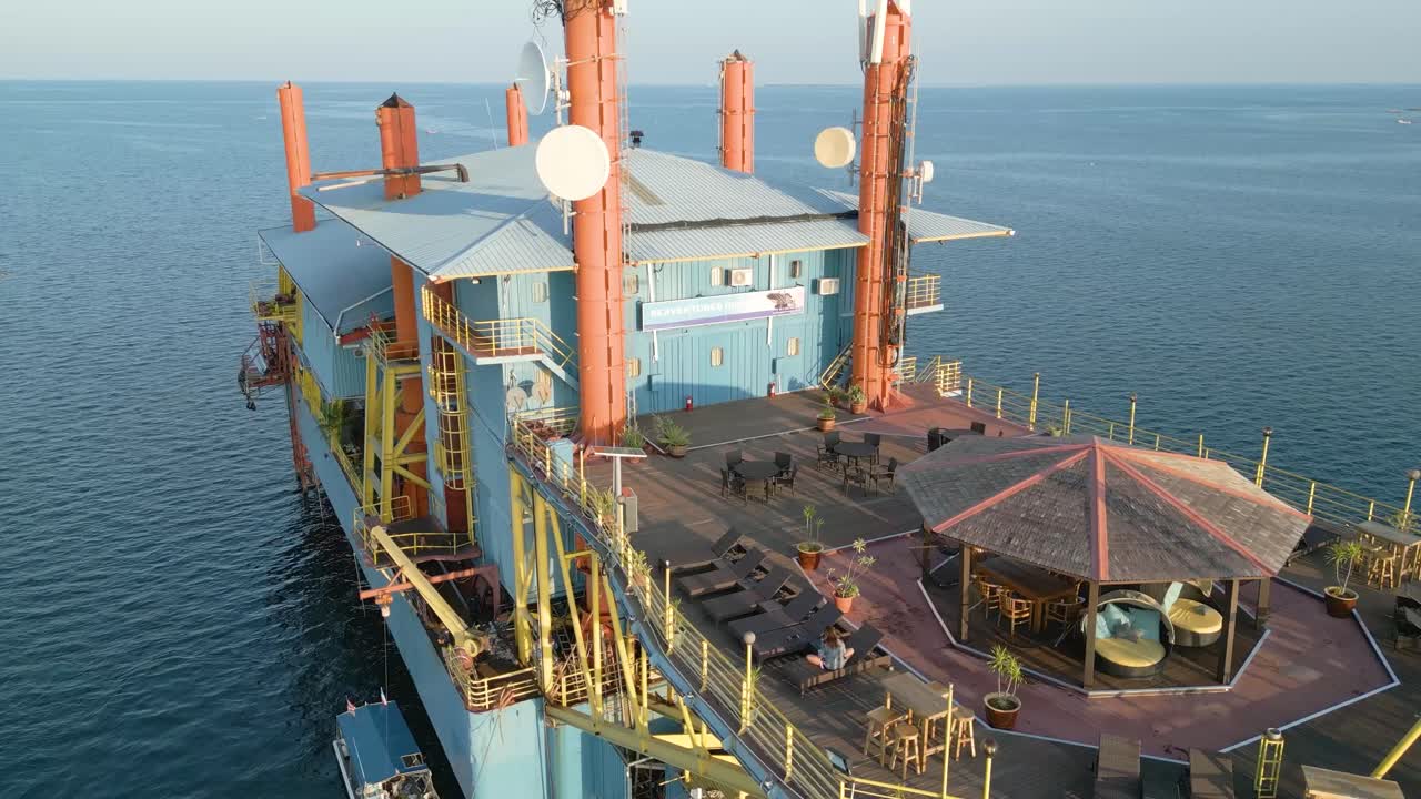 исследовательский снимок отличительной синей станции подводного плавания sabah celebes, sabah, малайзия