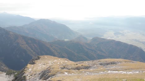 Aerial-view-of-people-on-the-top-of-the-mountain