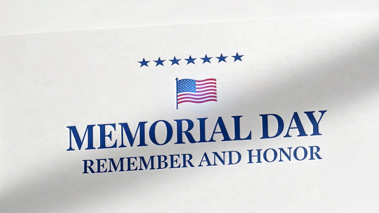 Luce cangiante, bandiera statunitense che sventola, ombra che scorre sulla grafica MEMORIAL DAY su un cartoncino bianco, in onore.