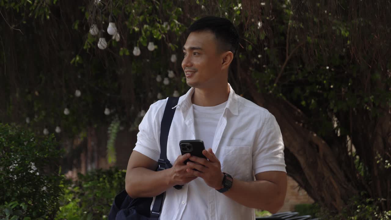 Happy mood, casual confident interaction, smartphone technology, slow-mo