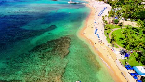 Waikiki,-Oahu,-Hola-Desde-La-Perspectiva-De-Un-Dron