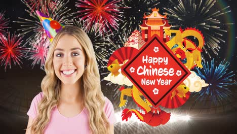 animación de feliz texto de año nuevo chino, con dragón y templos con mujer sonriente y fuegos artificiales