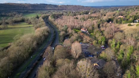 Atemberaubende-Luftaufnahme-Von-Rycas-Box-Hill-Spot