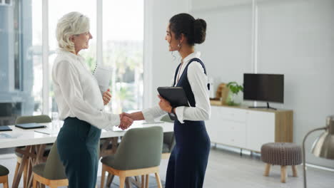 businesswomen meeting in an office