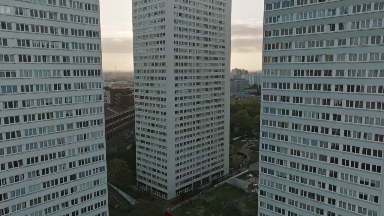 파리 13번지: 풍부한 역사, 활기찬 경제, 필수 영상