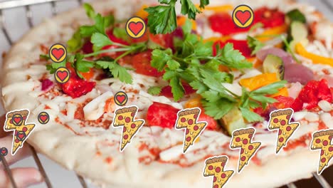 Mehrere-Rote-Herz--Und-Pizzastück-Symbole-Vor-Nahaufnahme-Einer-Pizza-Auf-Grauer-Oberfläche