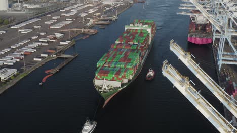 Tugboats-And-Cargo-Ship-Fully-Loaded-With-Intermodal-Containers-For-Shipping-On-Blair-Waterway