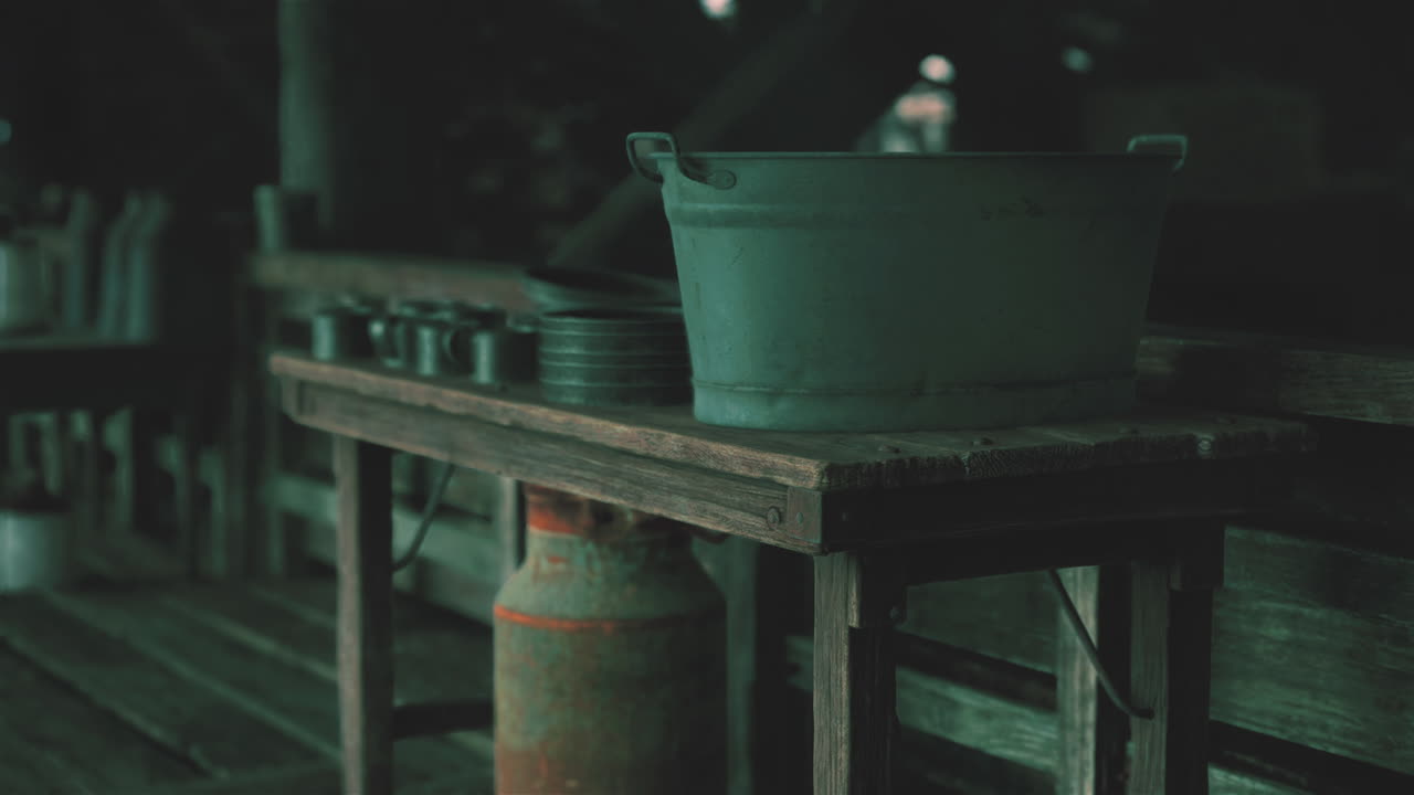 식구 와 함께 빈티지 농촌 목조 테이블