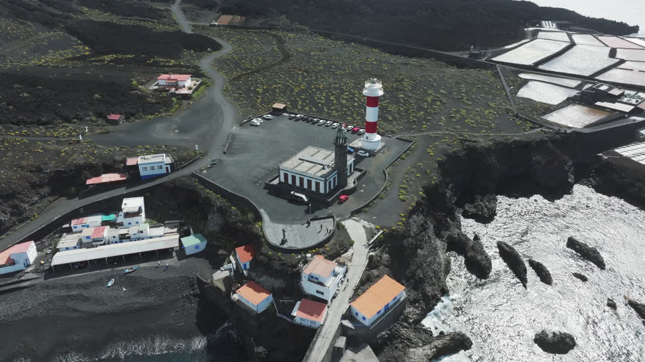 día soleado en las salinas y el faro de fuencaliente: imágenes aéreas, la palma