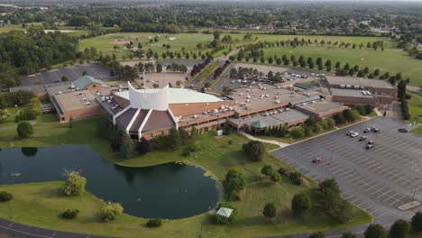 Massive-building-of-Bethesda-Christian-Church-in-Michigan,-USA,-aerial-drone-view