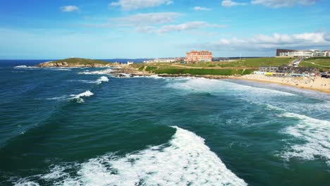 Playa-Fistral-En-Cornwall-Con-Olas-Del-Atlántico