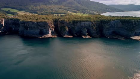 Aerial-pan-shot-of-Tasman-National-Park-in-Australia