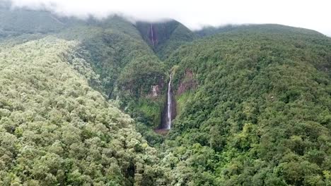 Carbet-waterfalls-filmed-with-a-drone,-Guadeloupe