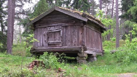 cabaña de madera en finlandia