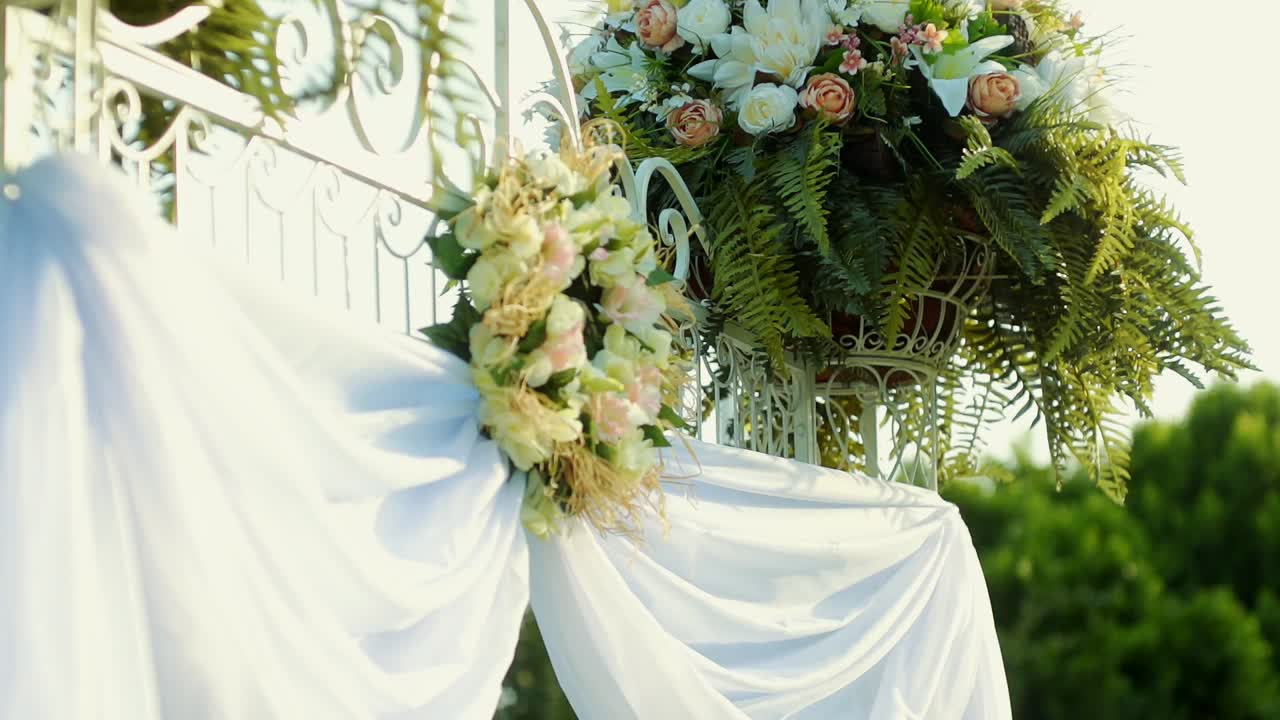 조직에서 꽃으로 만든 장식.2