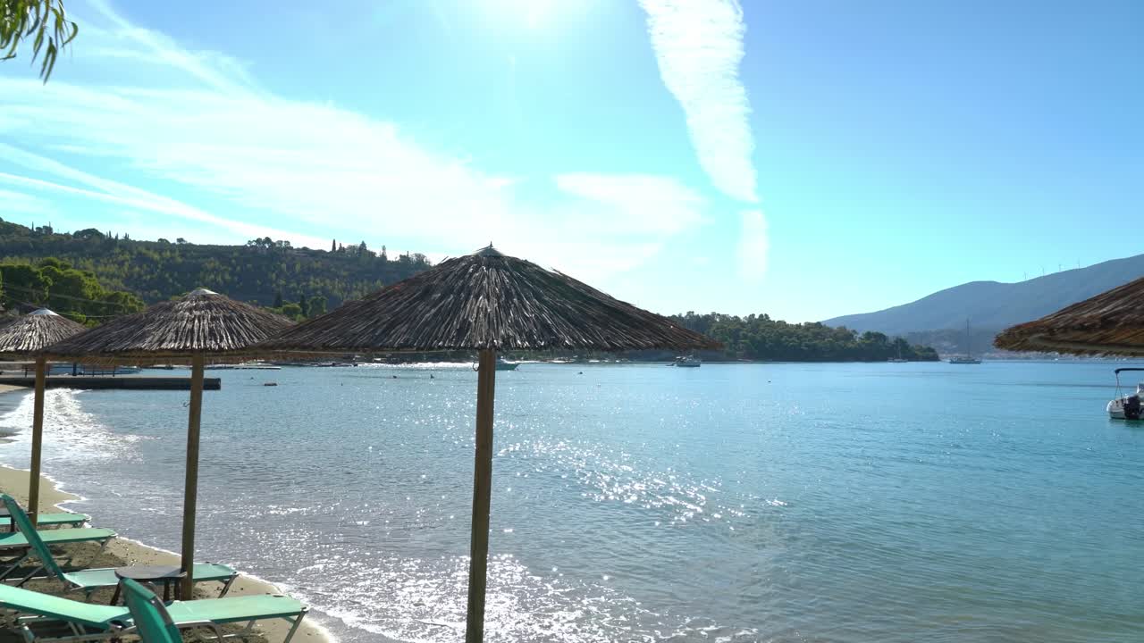 poros 섬 그리스의 빈 neorio 베이 앵커리지